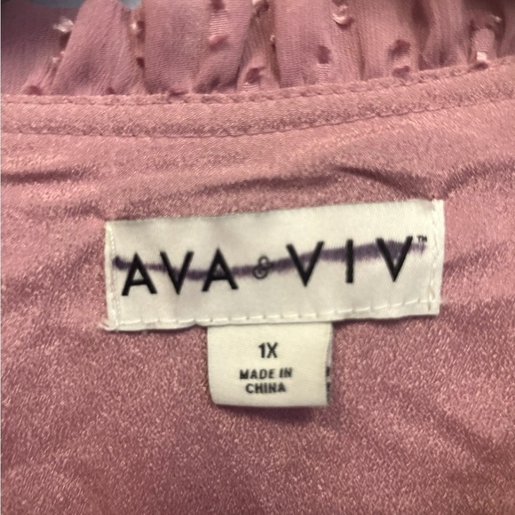 0224-14 Ava & Viv Blouse - Picture 4 of 4